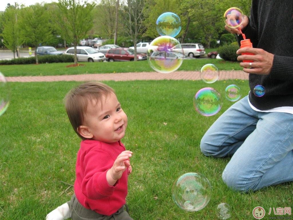秋天|秋季宝宝怎么晒太阳更健康 宝宝晒太阳注意事项