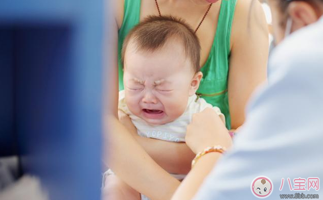 打针|孩子打针不哭的方法什么 怎么做让孩子乖巧的打针