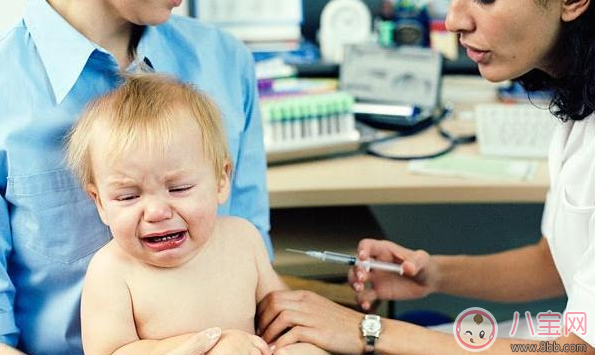 打针|孩子打针不哭的方法什么 怎么做让孩子乖巧的打针