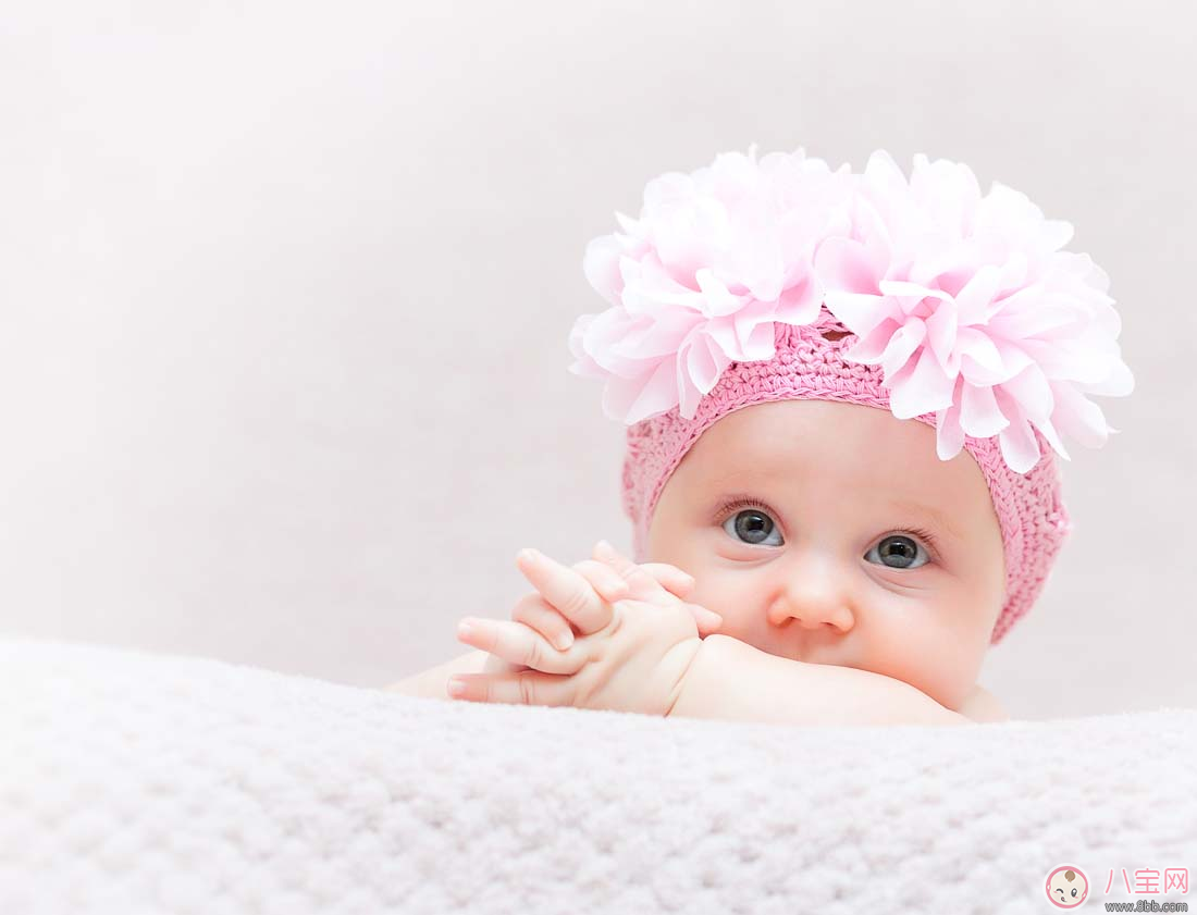 奶嘴|宝宝奶瓶选择容量不需选最大 奶嘴孔型选择大有学问