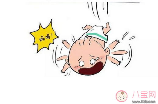 床上|孩子坠床了怎么处理 小孩子从床上掉下来怎么办
