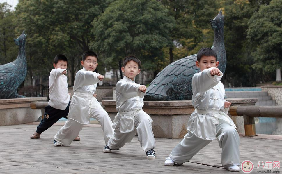 特长|男孩子沉迷游戏有办法 学习一门特长魅力高