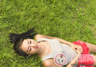 超模食谱|孕后减肥没毅力 跟世界第一超模学习找对方法很关键