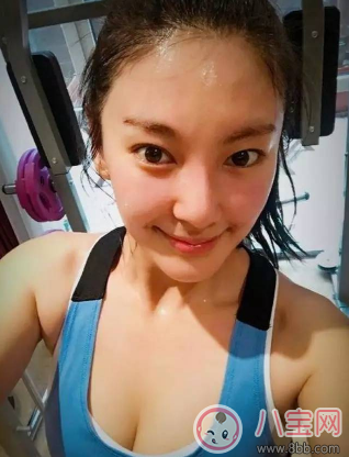 张雨绮|时尚性感张雨绮 丰胸是运动与美食的结合