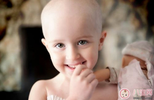 夏天|夏天给宝宝剃光头好吗 宝宝剃光头后注意事项(光头容易晒伤)