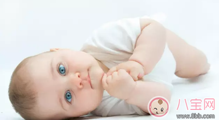 痱子|2017三伏天擦爽身粉宝宝痱子更严重 防痱宝典来帮忙