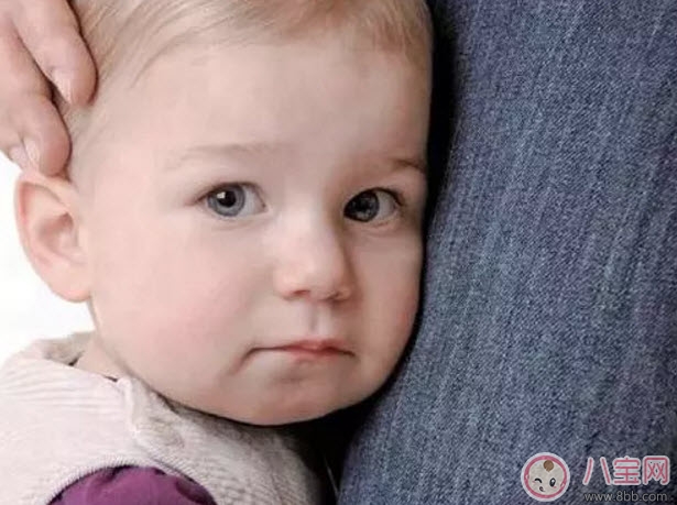 怕生|宝宝认生怎么办 宝宝认生好还是不认生好(为什么有些宝宝不认生)