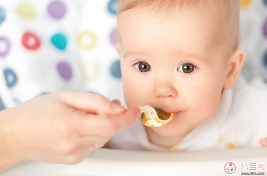 乱吃|两岁男孩误食蚊香液身亡 怎么保护孩子不要乱吃东西