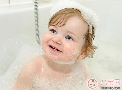 洗澡|宝宝不喜欢洗澡怎么办 让宝宝爱上洗澡的小妙招