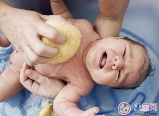 洗澡|宝宝不喜欢洗澡怎么办 让宝宝爱上洗澡的小妙招