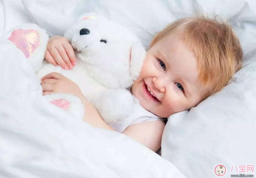 挖鼻孔|孩子吹空调挖鼻孔 在家使用空调方法推荐