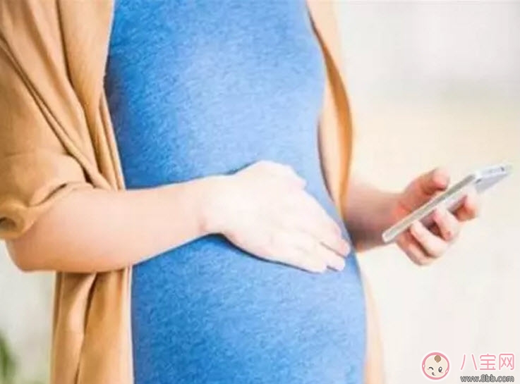 手机|怀孕玩手机孩子易暴躁 手机对孕妇的影响还有哪些