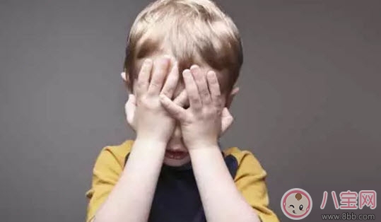 胆子小|孩子害羞胆小怎么办 胆小的孩子该如何教育(5句话鼓励孩子)