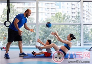 马甲线|神仙姐姐怀孕依旧有马甲线 孕期适合的运动揭秘