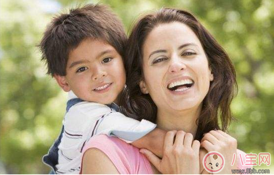 奶水不足|胸小就一定奶水不足吗 奶水不足的标准是什么