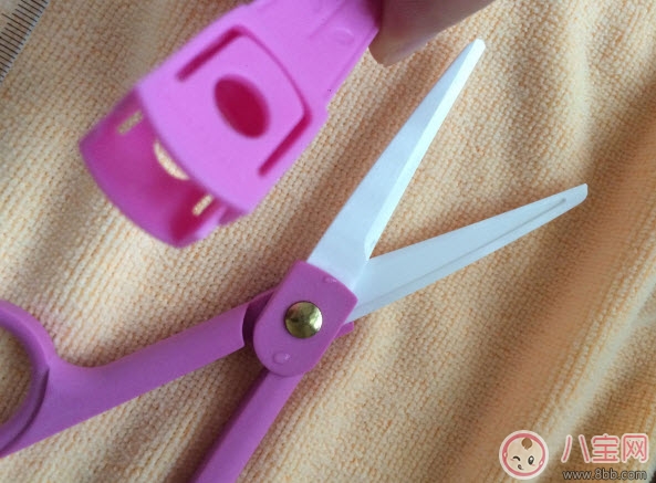 剪刀|宝宝辅食剪刀有用吗 婴儿辅食剪刀测评(陶瓷辅食剪刀)