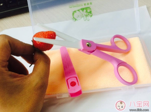 剪刀|宝宝辅食剪刀有用吗 婴儿辅食剪刀测评(陶瓷辅食剪刀)