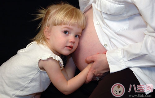 小咘咘|贾静雯孕期胎教小咘咘来帮忙 二胎胎教这样做