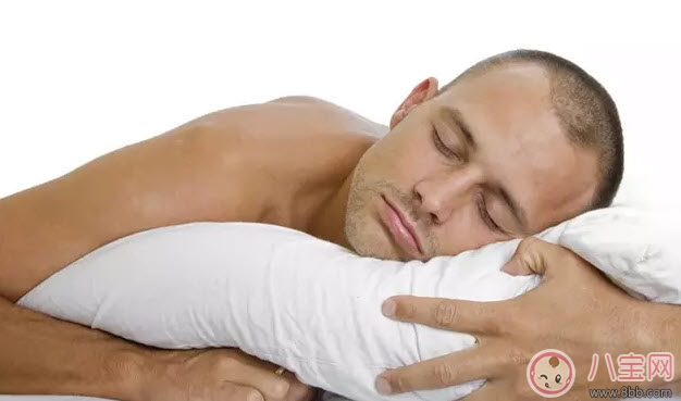 枕头|孕妇枕头有哪些好处 什么形状的孕妇枕实用(如何挑选孕妇枕)