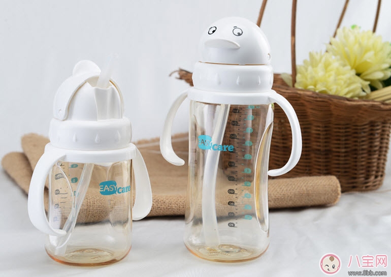 杯子|2017夏天宝宝不喝水要换杯子吗 宝宝喝水杯子怎么选择
