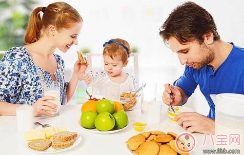 |如何引导宝宝吃饭 教宝宝吃饭有妙招
