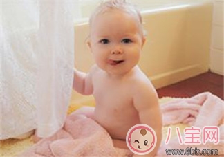 泌尿道感染|夏季宝宝泌尿道感染的症状 宝宝泌尿道感染怎么办