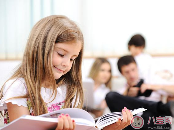 独立|这样“懒”其实能让孩子独立 培养孩子独立方法