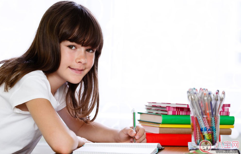 独立|这样“懒”其实能让孩子独立 培养孩子独立方法