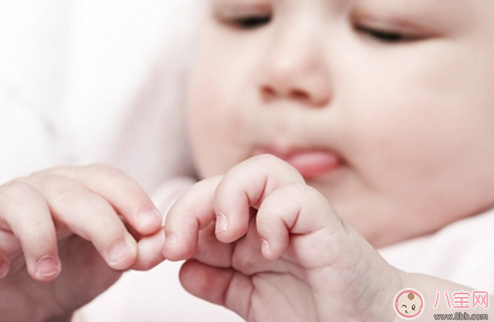 手指|宝宝手指头划伤了怎么办 孩子手指头划伤处理方法