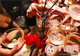 喝酒|哺乳期能喝酒吗哺乳期喝酒对宝宝的影响