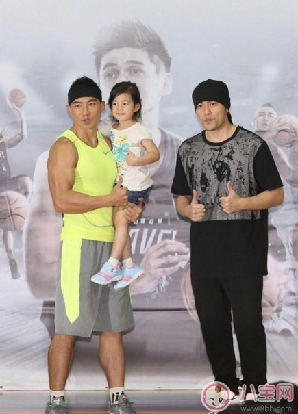 周杰伦|小小周英文名字出来了 给孩子怎么取英文名好