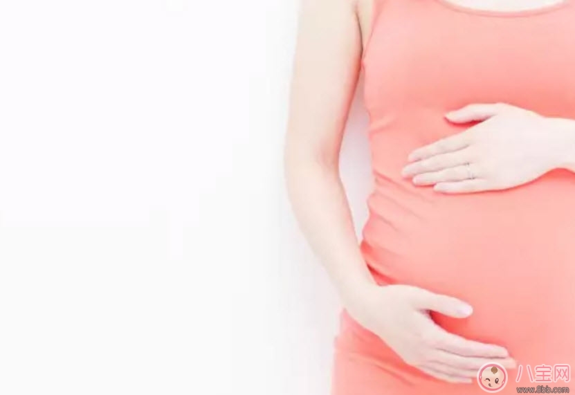 高跟鞋|孕妇穿高跟鞋对宝宝有影响吗 孕妇穿高跟鞋会有哪些危害