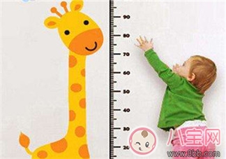 骨胳|留意一岁前宝宝骨胳走势 宝宝骨骼发育坏习惯