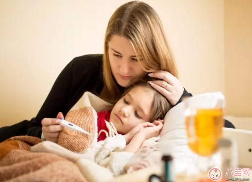 虚汗|夏天宝宝出汗多是什么原因 宝宝出汗和虚汗的区别