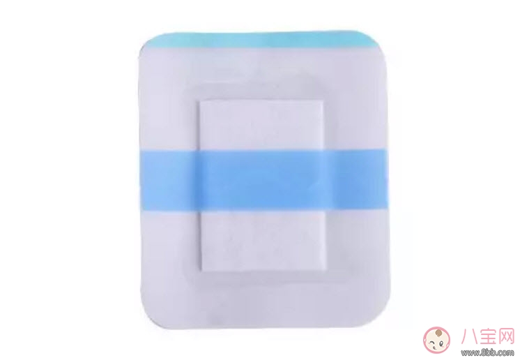 宝宝|宝宝游泳贴需要准备么 宝宝护脐贴用到多大