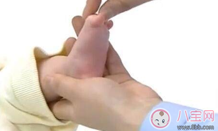 婴儿|一个月大宝宝怎么按摩好 一月大宝宝按摩指南