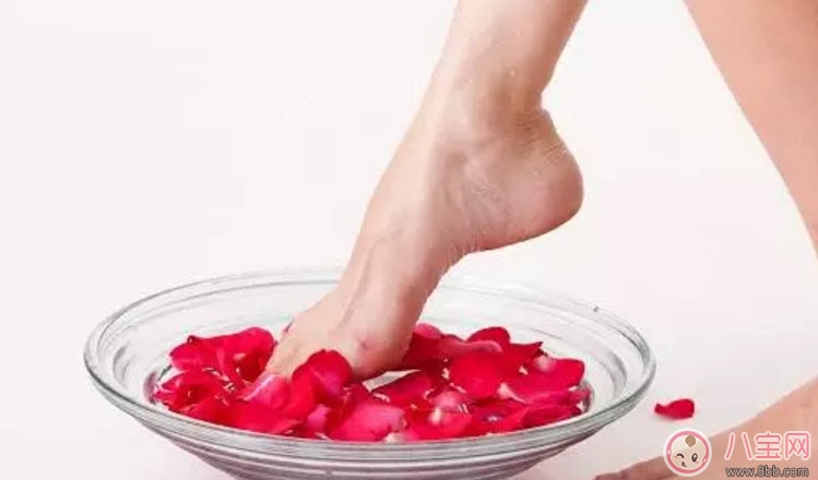 脚痒|孕妇晚上脚痒怎么办 孕妇脚痒可以涂什么药