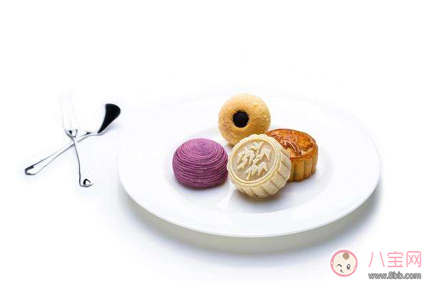 月饼|来月经可以吃月饼吗 吃月饼吃多了会怎么样