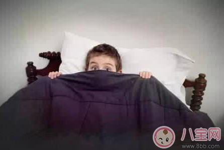 怕黑|孩子怕黑怕怪物 不让关灯睡觉......怎么办？