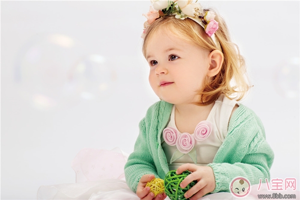 新发型|轩轩换新发型颜值猛升 宝宝头发如何护理