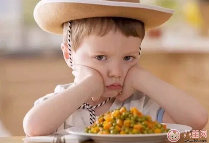 幼儿园|宝宝吃不惯幼儿园的饭怎么办 如何培养孩子的吃饭习惯