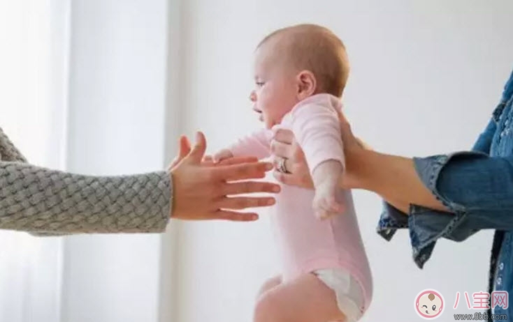 大脑|宝宝大脑发育需要几种营养 影响宝宝脑部发育的六大饮食习惯有哪些