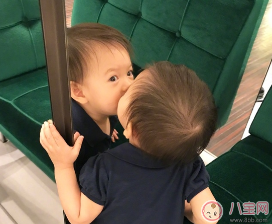 玩耍|和孩子玩举高高究竟好不好 和孩子玩的游戏推荐