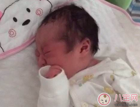 宝宝|妈妈第一次看到自己生的宝宝是什么感觉