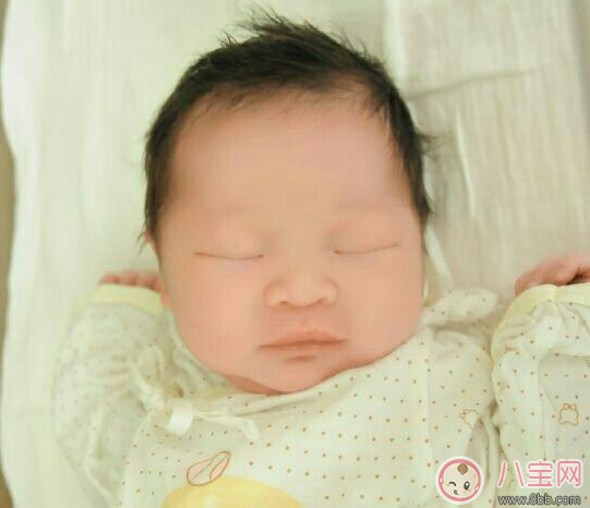 宝宝|妈妈第一次看到自己生的宝宝是什么感觉