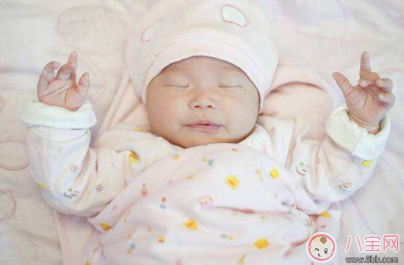 宝宝|妈妈第一次看到自己生的宝宝是什么感觉