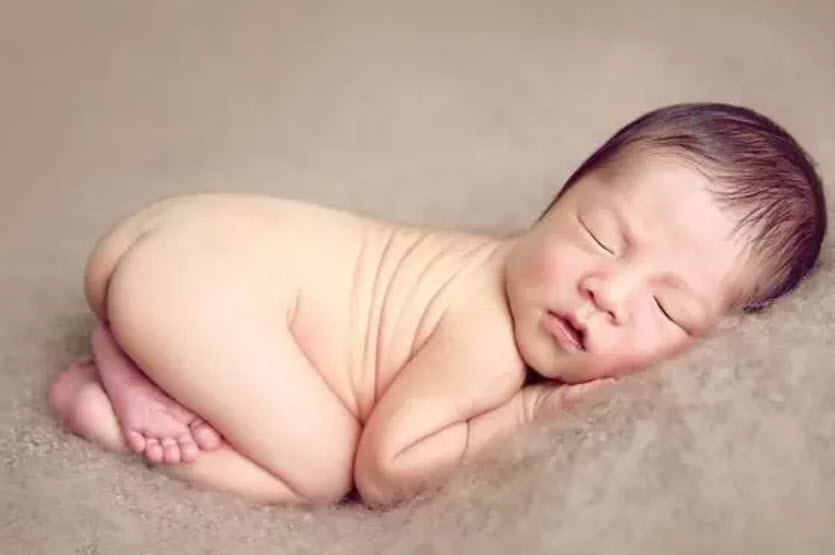 宝宝|剪脐带时宝宝会不会疼 剪脐带是宝宝疼还是妈妈疼