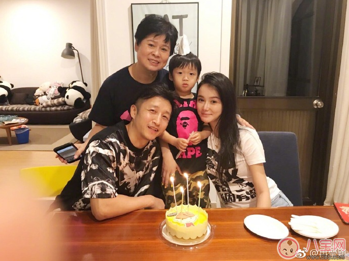 轩轩|邹市明小儿子庆生轩轩不在 轩轩去哪了