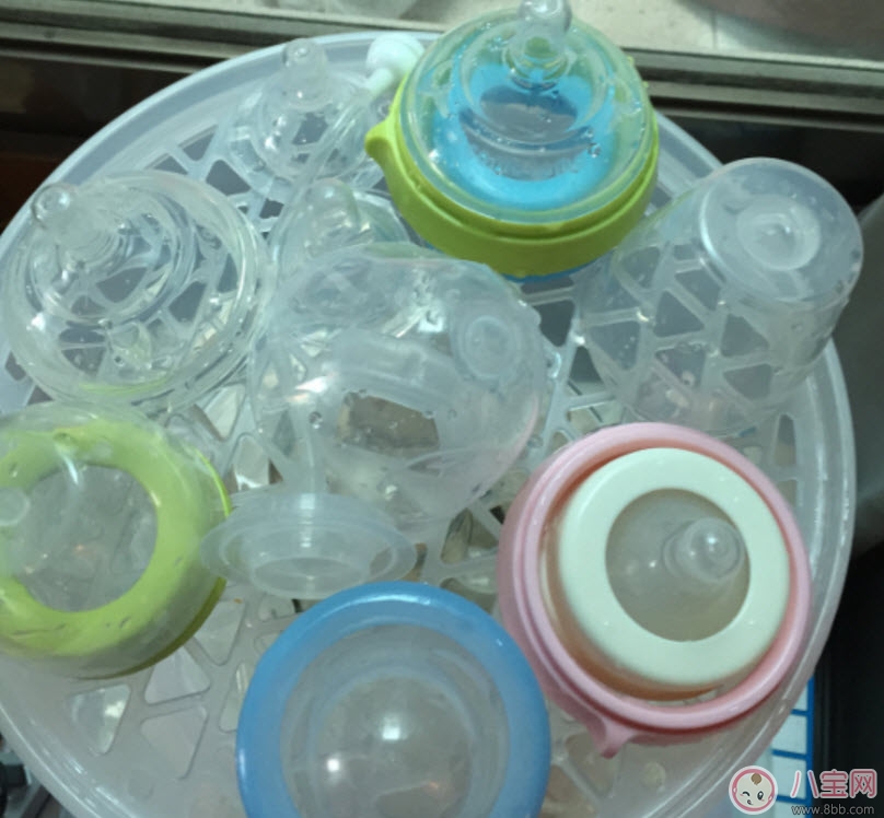 奶瓶|小白熊奶瓶消毒器怎么样 小白熊婴儿奶瓶消毒器好用吗。