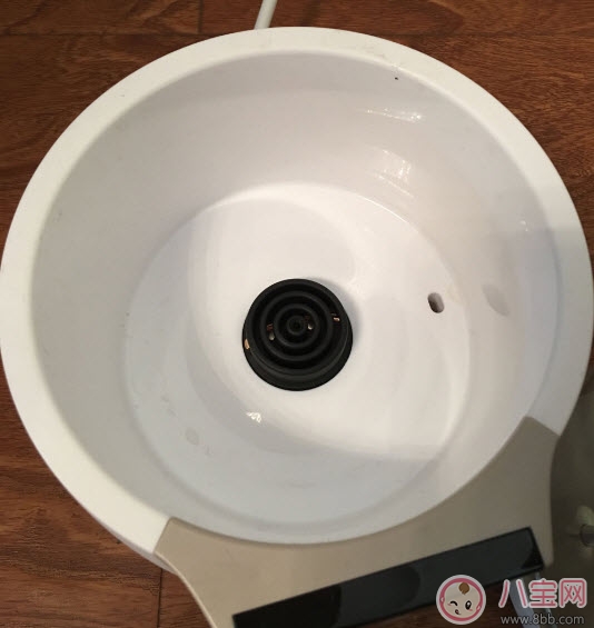 调奶器|小白熊恒温调奶器除氯功能有用吗 小白熊恒温调奶器使用测评